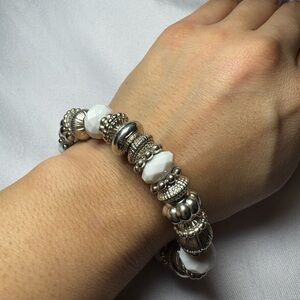 Chic Silver-Colored and White Beaded fashion Bracelet